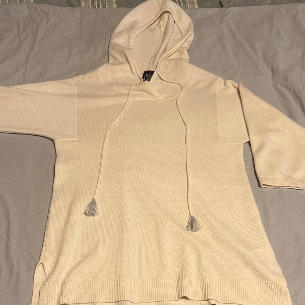 Leo & Sage, 100% Cashmere Cream Hooded Sweater